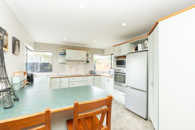 Photo of property in 17 Moverley Place, Pukete, Hamilton, 3200