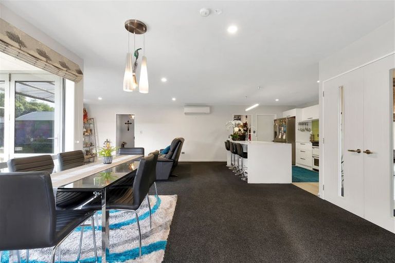 Photo of property in 31 Davaar Crescent, Broomfield, Christchurch, 8042