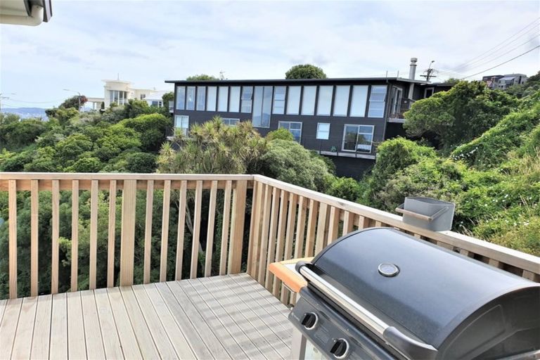 Photo of property in 8a Homebush Road, Khandallah, Wellington, 6035