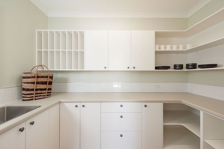 Photo of property in 43 Hamill Road, Halswell, Christchurch, 8025