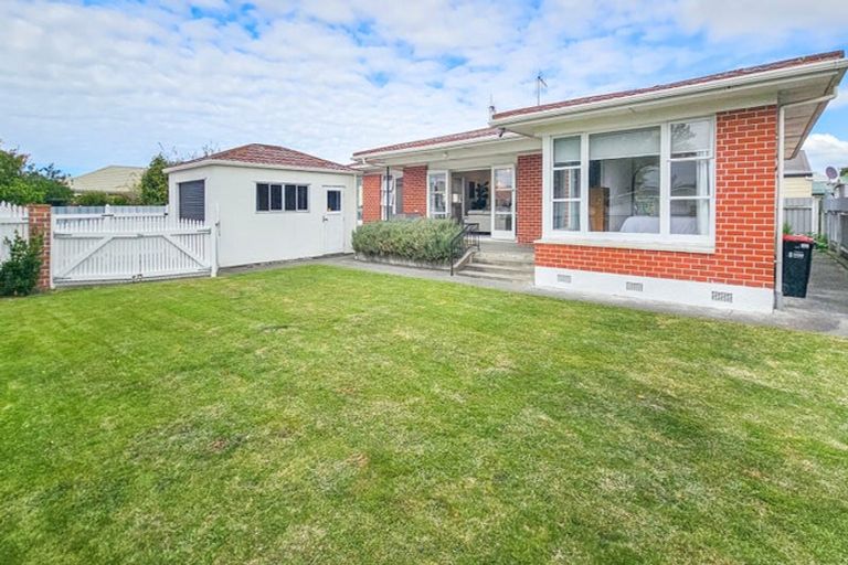 Photo of property in 4 Harpham Street, Taradale, Napier, 4112