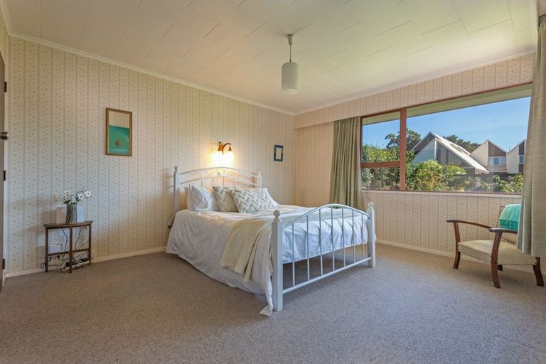 Photo of property in 16 Wallace Place, Hokowhitu, Palmerston North, 4410