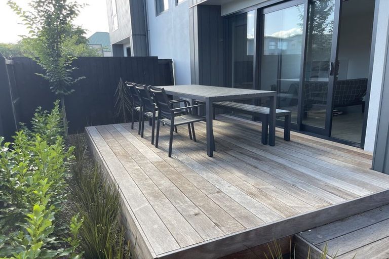 Photo of property in 2/19 Brockworth Place, Riccarton, Christchurch, 8011