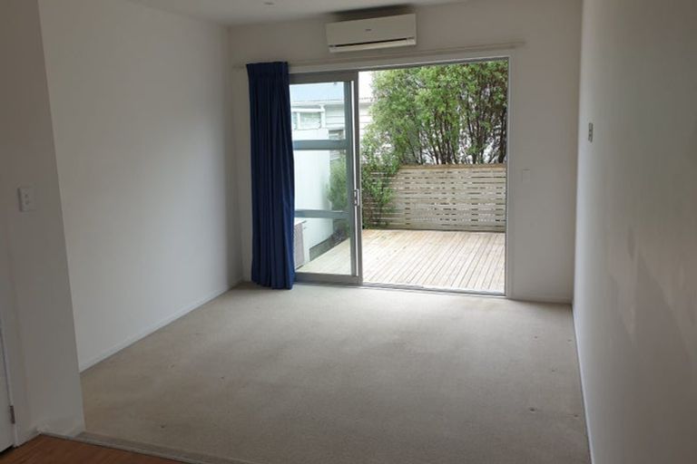 Photo of property in 10/32 Dr Taylor Terrace, Johnsonville, Wellington, 6037