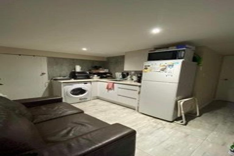 Photo of property in 128 Grafton Road, Grafton, Auckland, 1010