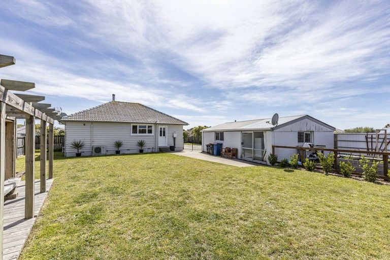 Photo of property in 8 Pandora Street, North New Brighton, Christchurch, 8083
