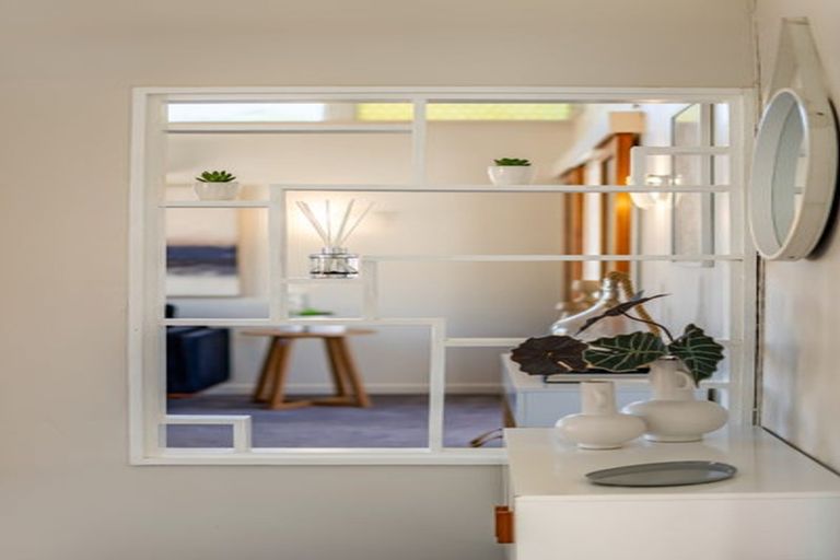 Photo of property in 3 Hawthorn Crescent, Stokes Valley, Lower Hutt, 5019