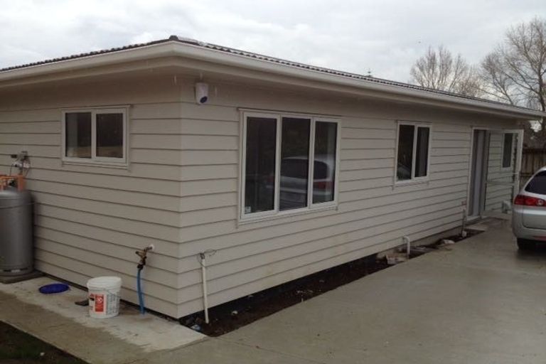 Photo of property in 67 Kelman Road, Kelston, Auckland, 0602