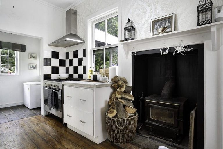 Photo of property in 429 High Street South, Carterton, 5713