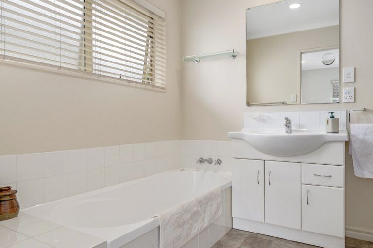 Photo of property in 42 Stephens Place, Hairini, Tauranga, 3112