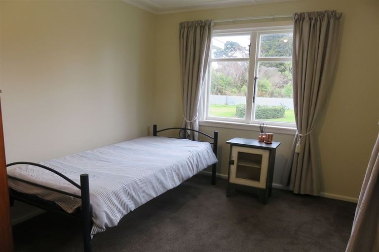 Photo of property in 16 Golf Links Road, Rangiora, 7473