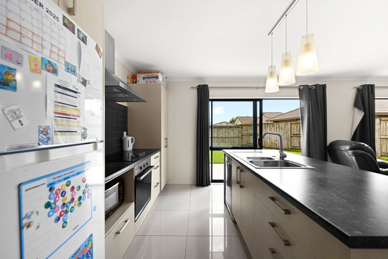 Photo of property in 4 Piwakawaka Court, Rototuna North, Hamilton, 3210