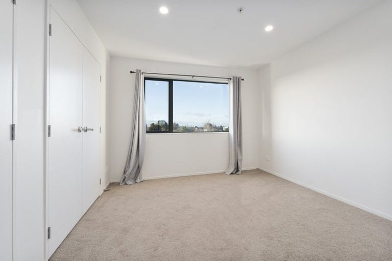 Photo of property in 2/46 Te Kanawa Crescent, Henderson, Auckland, 0610