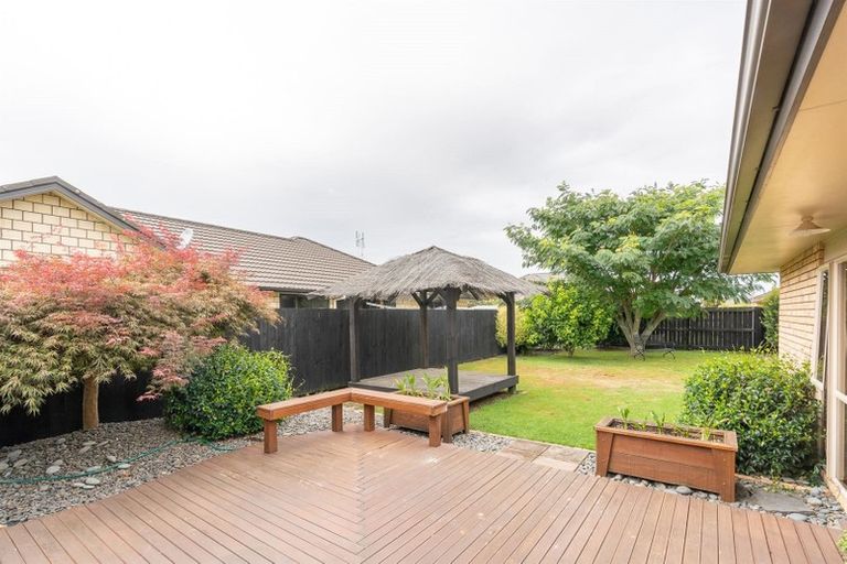 Photo of property in 22 Farringdon Avenue, Rototuna North, Hamilton, 3210