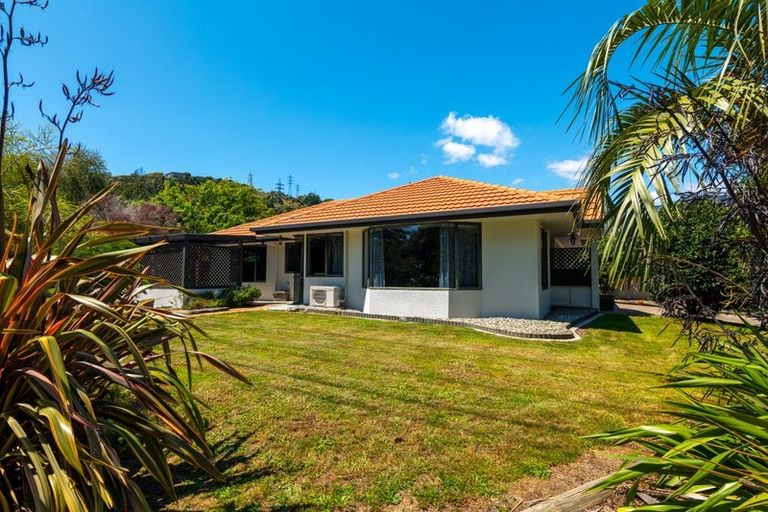 Photo of property in 1 Parkview Place, Stoke, Nelson, 7011