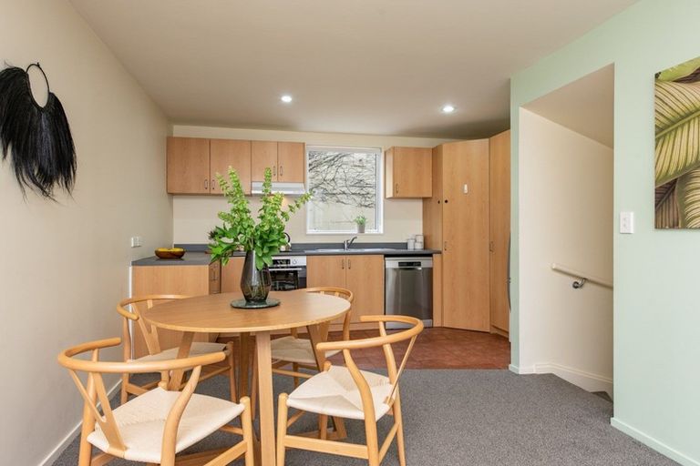 Photo of property in Pirie Street Townhouses, 28/35 Pirie Street, Mount Victoria, Wellington, 6011