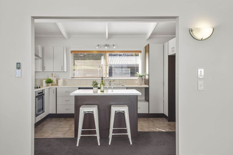 Photo of property in 12 Everard Avenue, Army Bay, Whangaparaoa, 0930