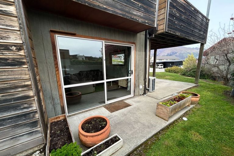 Photo of property in 2/9 Matrica Court, Wanaka, 9305