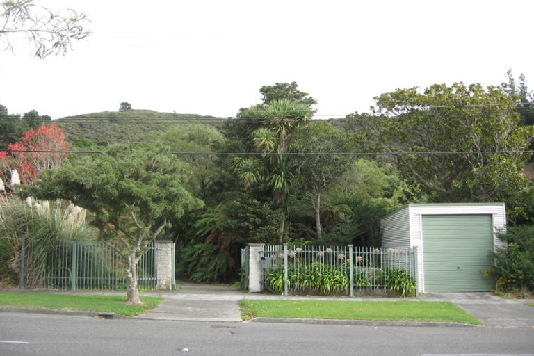 Photo of property in 34 Tawhai Street, Stokes Valley, Lower Hutt, 5019