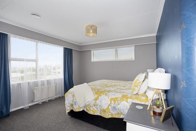 Photo of property in 3 Aotea Crescent, Gore, 9710