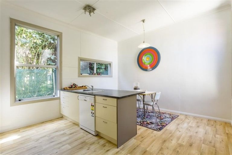 Photo of property in 25 Clifford Street, Dalmore, Dunedin, 9010