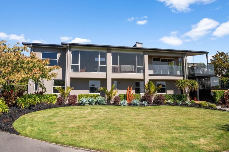 Photo of property in 10 Quarry Hill Terrace, Kennedys Bush, Christchurch, 8025