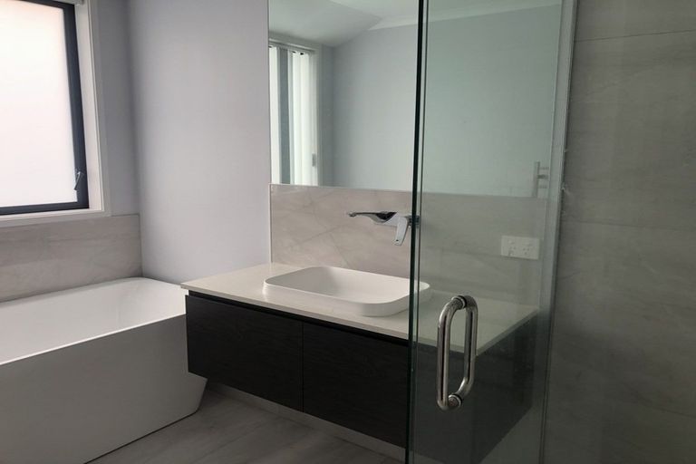 Photo of property in 71 Murray Ward Drive, Te Kauwhata, 3710