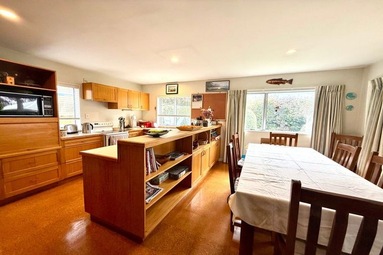 Photo of property in 37 Hudson Street, Bryndwr, Christchurch, 8053