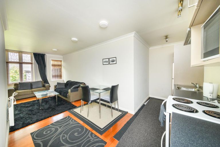 Photo of property in 348 College Street, West End, Palmerston North, 4410