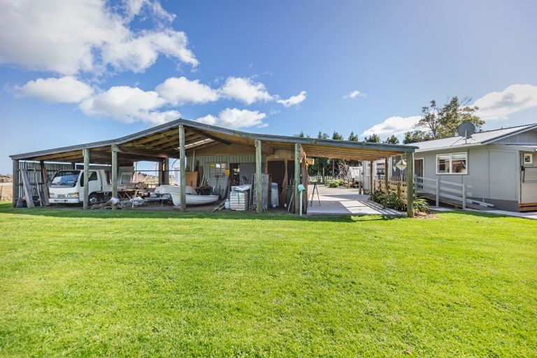 Photo of property in 13 Boulton Road, Levin, 5510