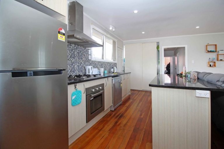 Photo of property in 19 Margate Road, Blockhouse Bay, Auckland, 0600
