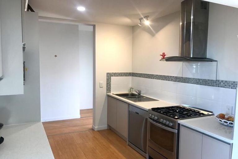 Photo of property in 289 Marine Parade, New Brighton, Christchurch, 8061