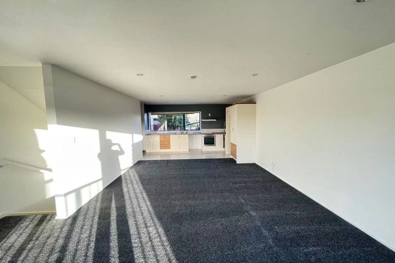 Photo of property in 12/1 Briar Way, New Lynn, Auckland, 0600