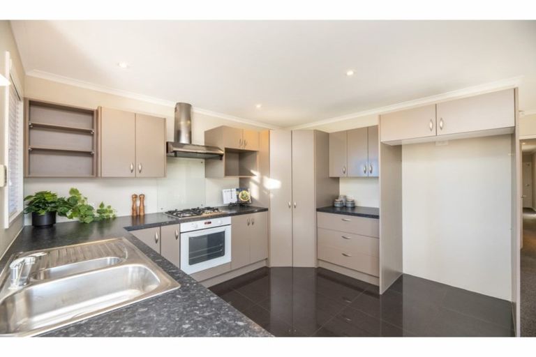 Photo of property in 106 Bassett Street, Burwood, Christchurch, 8083