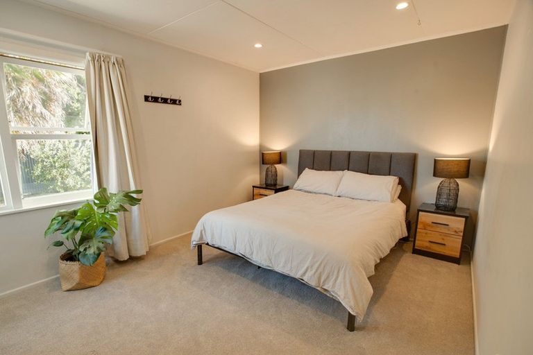 Photo of property in 9 Albert Street, Clive, 4102