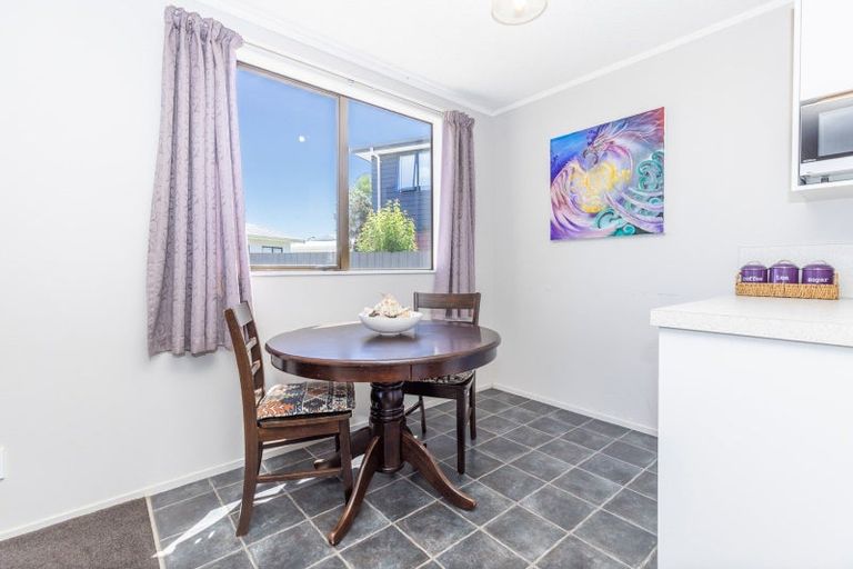 Photo of property in 8a Sunnyside Road, Nawton, Hamilton, 3200