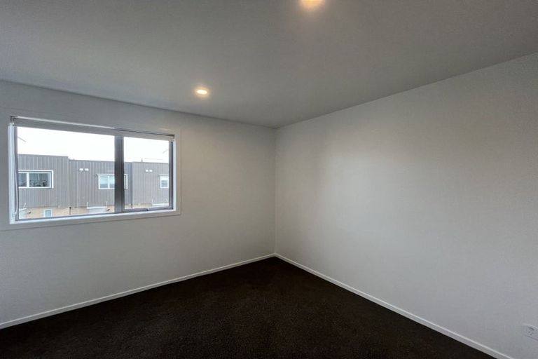 Photo of property in 14 Ngae Place, Mangere East, Auckland, 2024