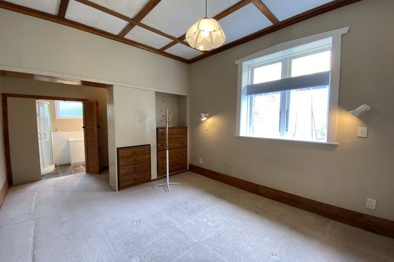 Photo of property in 5 Oak Street, Royal Oak, Auckland, 1023