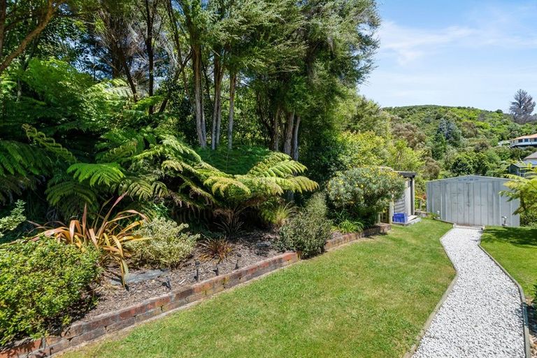 Photo of property in 20 Rimu Terrace, Waikawa, Picton, 7220
