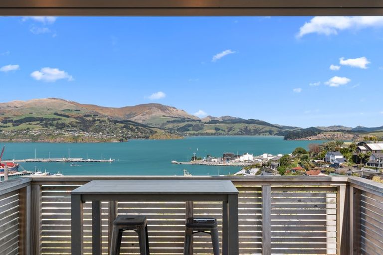 Photo of property in 6 Selwyn Road, Lyttelton, 8082