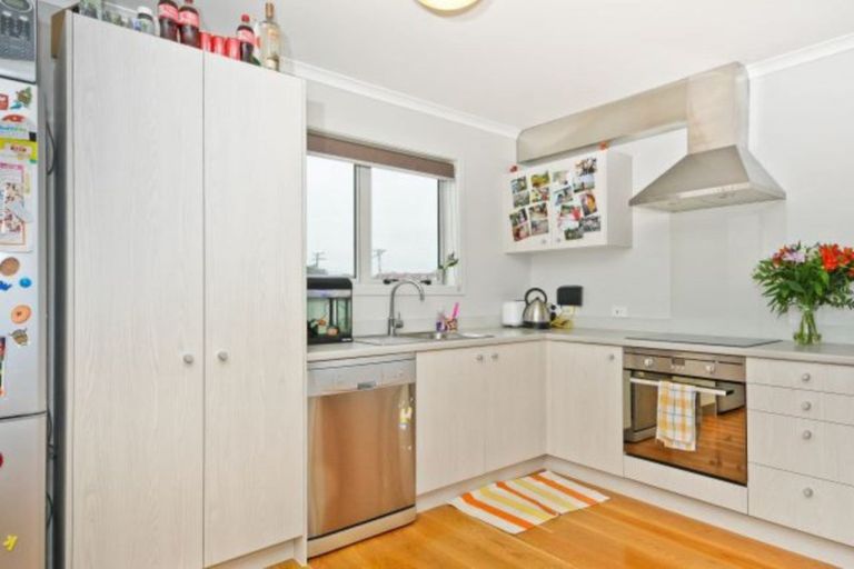 Photo of property in 83 Chiefs Court, Hamilton East, Hamilton, 3216