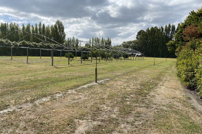 Photo of property in 426 Sawyers Arms Road, Harewood, Christchurch, 8051