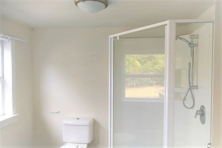 Photo of property in 6 Nicholson Place, Hillcrest, Auckland, 0627