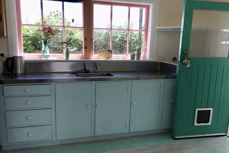 Photo of property in 17 Wilton Street, Levin, 5510