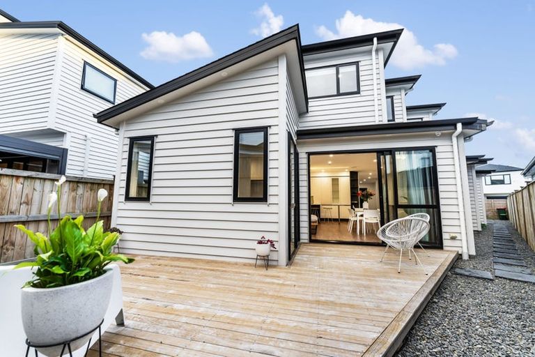 Photo of property in 3 Hato Road, Hobsonville, Auckland, 0616