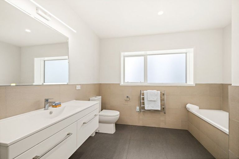 Photo of property in 19 Ariel Place, Snells Beach, 0920
