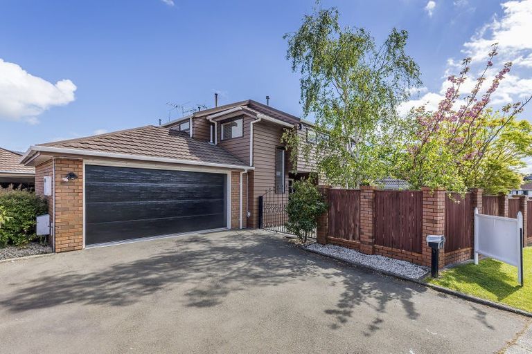 Photo of property in 2/42 Spyglass Lane, Whitby, Porirua, 5024
