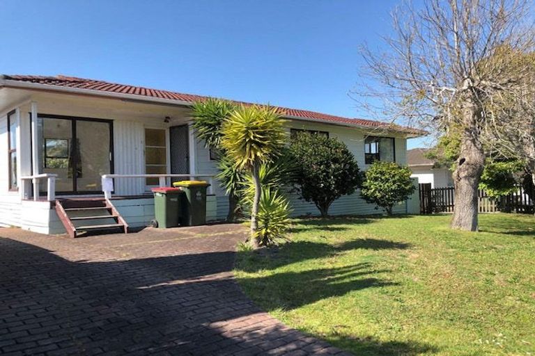 Photo of property in 28 Maugham Drive, Bucklands Beach, Auckland, 2014