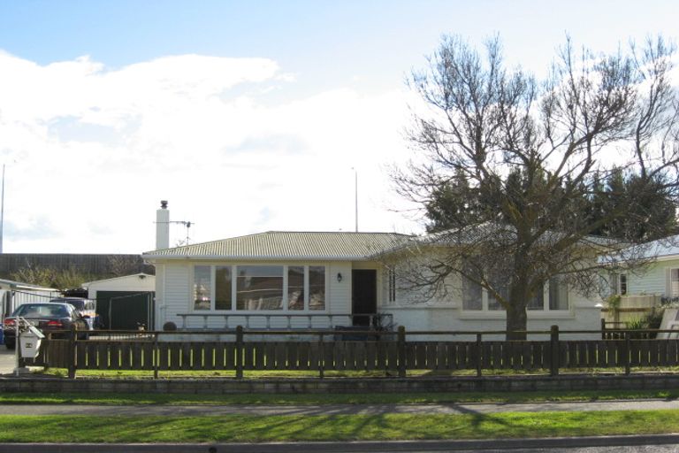 Photo of property in 84 Clarence Cox Crescent, Pirimai, Napier, 4112