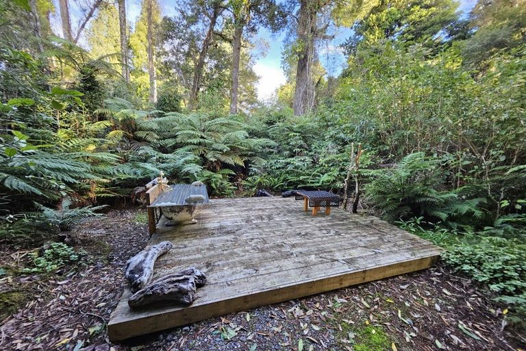 Photo of property in 233 Taramakau Highway, Kumara Junction, Kumara, 7875